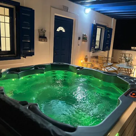 Giannis & Maria Sunset House