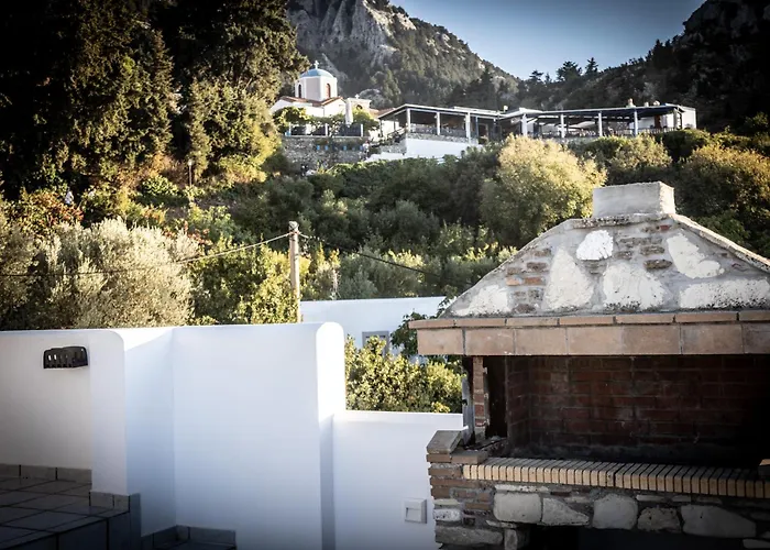 Giannis & Maria Sunset House *